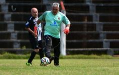 Foto de la galería: Glorias de Guaraní y de Iguazú jugaron un partido en Villa Sarita