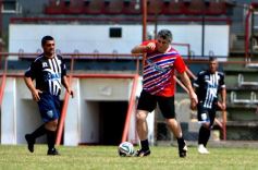 Foto de la galería: Glorias de Guaraní y de Iguazú jugaron un partido en Villa Sarita