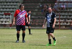 Foto de la galería: Glorias de Guaraní y de Iguazú jugaron un partido en Villa Sarita