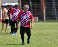 Foto de la galería: Glorias de Guaraní y de Iguazú jugaron un partido en Villa Sarita