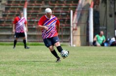 Foto de la galería: Glorias de Guaraní y de Iguazú jugaron un partido en Villa Sarita