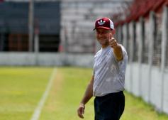 Foto de la galería: Glorias de Guaraní y de Iguazú jugaron un partido en Villa Sarita