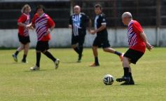 Foto de la galería: Glorias de Guaraní y de Iguazú jugaron un partido en Villa Sarita