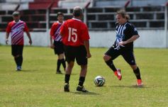 Foto de la galería: Glorias de Guaraní y de Iguazú jugaron un partido en Villa Sarita