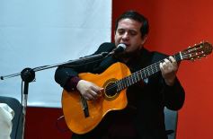 Foto de la galería: Roberto Maack presentó su primer libro de cuentos