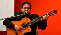 Foto de la galería: Roberto Maack presentó su primer libro de cuentos