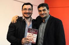 Foto de la galería: Roberto Maack presentó su primer libro de cuentos