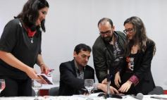 Foto de la galería: Roberto Maack presentó su primer libro de cuentos