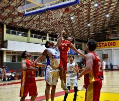 Foto de la galería: Tokio superó a Luz y Fuerza por la Liga Provincial