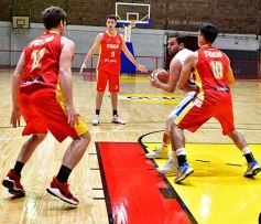 Foto de la galería: Tokio superó a Luz y Fuerza por la Liga Provincial