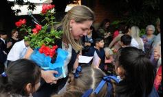 Foto de la galería: Sorpresa y mimos para los docentes en el Colegio del Carmen