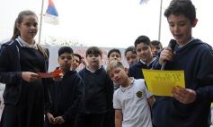 Foto de la galería: Sorpresa y mimos para los docentes en el Colegio del Carmen