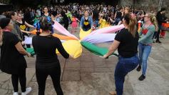 Foto de la galería: Sorpresa y mimos para los docentes en el Colegio del Carmen