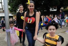 Foto de la galería: Sorpresa y mimos para los docentes en el Colegio del Carmen