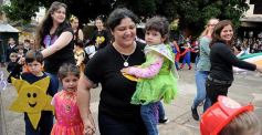 Foto de la galería: Sorpresa y mimos para los docentes en el Colegio del Carmen