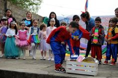 Foto de la galería: Sorpresa y mimos para los docentes en el Colegio del Carmen