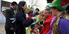 Foto de la galería: Sorpresa y mimos para los docentes en el Colegio del Carmen