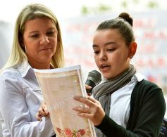 Foto de la galería: Sorpresa y mimos para los docentes en el Colegio del Carmen