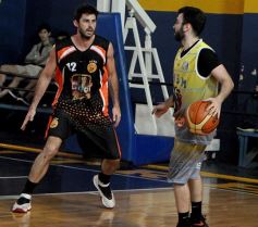 Foto de la galería: La victoria de Mitre ante Cataratas en fotos