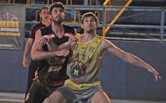 Foto de la galería: La victoria de Mitre ante Cataratas en fotos