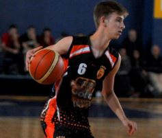 Foto de la galería: La victoria de Mitre ante Cataratas en fotos