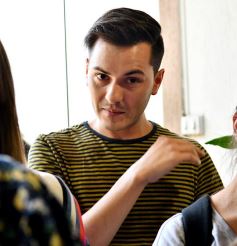 Foto de la galería: Homenaje de la familia farmacéutica a una joven estudiante y colaboradora que falleció hace pocas semanas