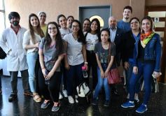 Foto de la galería: Homenaje de la familia farmacéutica a una joven estudiante y colaboradora que falleció hace pocas semanas