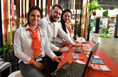 Foto de la galería: Los amigos en la Feria Forestal Argentina