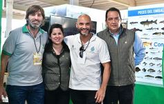 Foto de la galería: Los amigos en la Feria Forestal Argentina