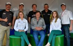 Foto de la galería: Los amigos en la Feria Forestal Argentina