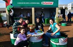 Foto de la galería: Los amigos en la Feria Forestal Argentina