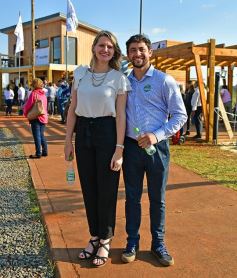 Foto de la galería: Los amigos en la Feria Forestal Argentina