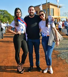Foto de la galería: Los amigos en la Feria Forestal Argentina