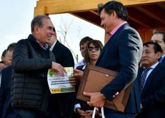 Foto de la galería: Los amigos en la Feria Forestal Argentina