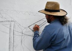 Foto de la galería: Ya está en marcha en Posadas el Mural más grande del mundo