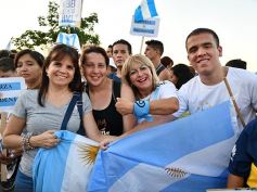 Foto de la galería: Mauricio Macri vino a Posadas con la campaña del "Sí, se puede"