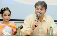 Foto de la galería: Cerro Azul vive su 32° Fiesta Provincial del Durazno y 11° de la Producción Frutihortícola