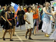 Foto de la galería: Arrancó con todo la edición 2019 de la Estudiantina de Posadas