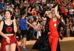 Foto de la galería: Arrancó con todo la edición 2019 de la Estudiantina de Posadas