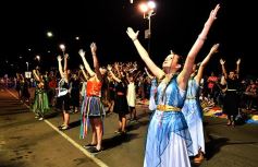 Foto de la galería: Arrancó con todo la edición 2019 de la Estudiantina de Posadas