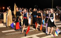 Foto de la galería: Arrancó con todo la edición 2019 de la Estudiantina de Posadas