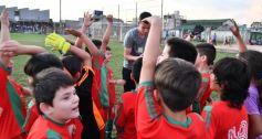 Foto de la galería: Fútbol Infantil: los futuros craks mostraron sus habilidades en la cancha de Brown