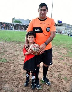 Foto de la galería: Fútbol Infantil: los futuros craks mostraron sus habilidades en la cancha de Brown