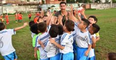 Foto de la galería: Fútbol Infantil: los futuros craks mostraron sus habilidades en la cancha de Brown