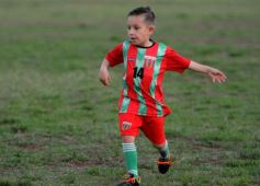 Foto de la galería: Fútbol Infantil: los futuros craks mostraron sus habilidades en la cancha de Brown