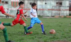Foto de la galería: Fútbol Infantil: los futuros craks mostraron sus habilidades en la cancha de Brown