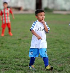 Foto de la galería: Fútbol Infantil: los futuros craks mostraron sus habilidades en la cancha de Brown