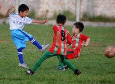 Foto de la galería: Fútbol Infantil: los futuros craks mostraron sus habilidades en la cancha de Brown