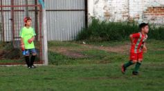 Foto de la galería: Fútbol Infantil: los futuros craks mostraron sus habilidades en la cancha de Brown