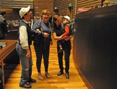 Foto de la galería: Última sesión de la Cámara: Misiones reguló la equinoterapia como actividad terapéutica